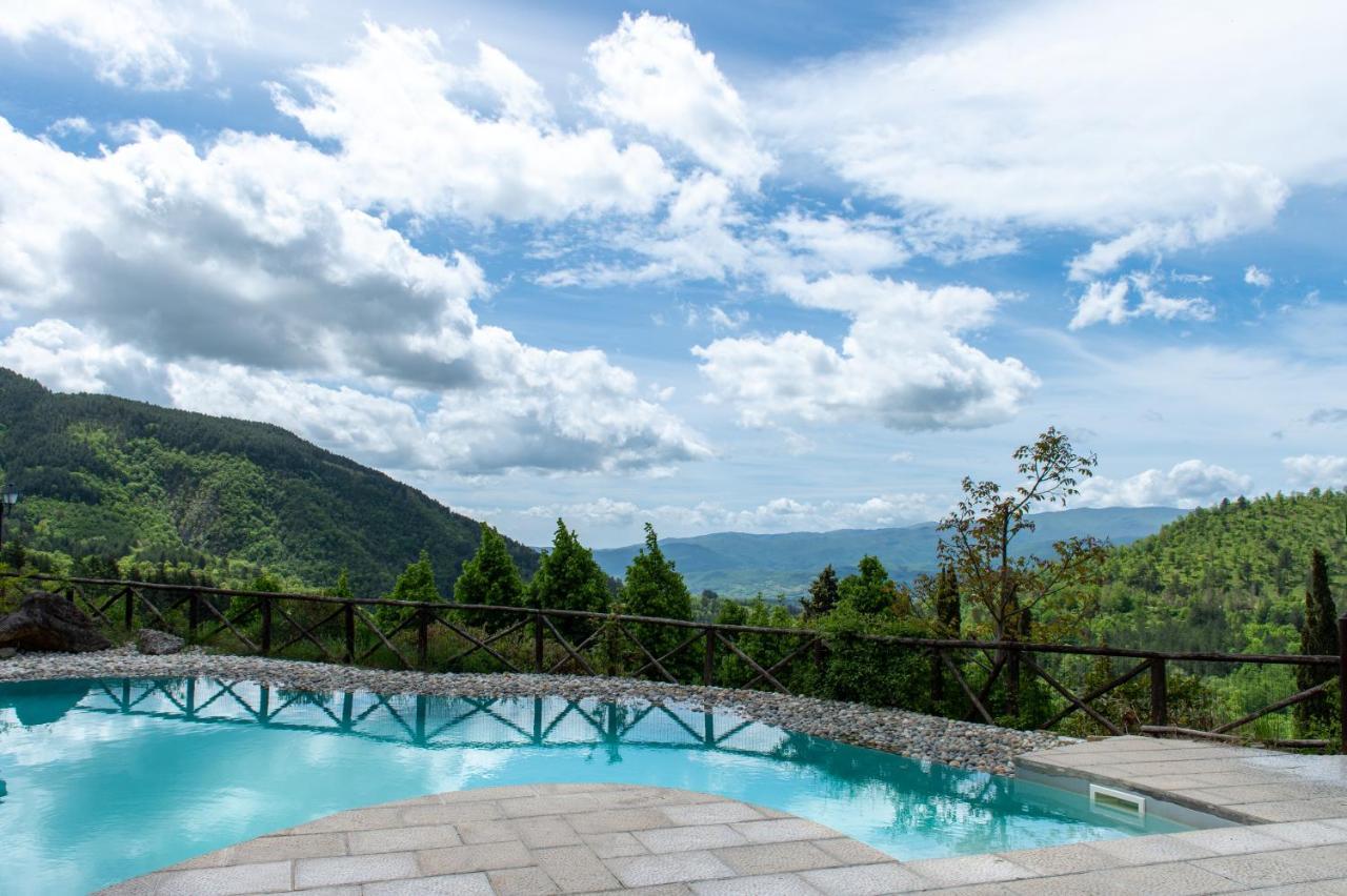 Borgo I Tre Baroni - Spa Suites & Resort Poppi Dış mekan fotoğraf