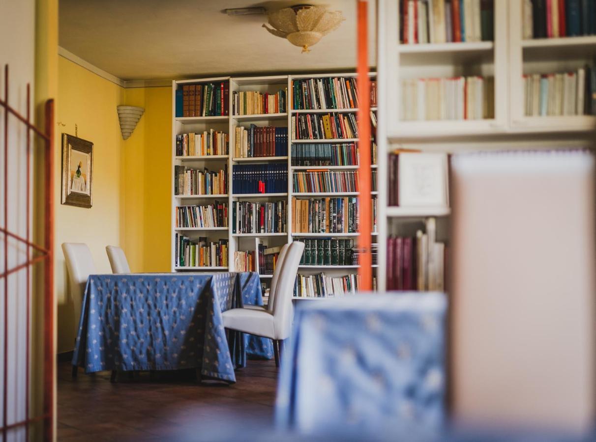 Borgo I Tre Baroni - Spa Suites & Resort Poppi Dış mekan fotoğraf
