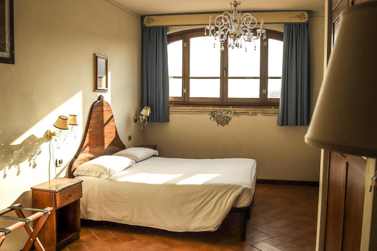 Borgo I Tre Baroni - Spa Suites & Resort Poppi Dış mekan fotoğraf