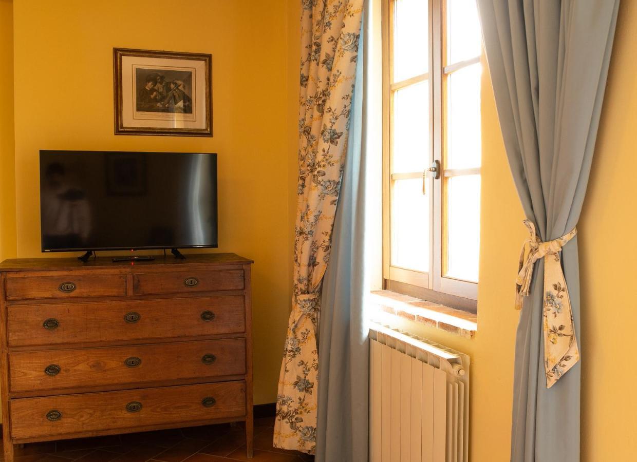 Borgo I Tre Baroni - Spa Suites & Resort Poppi Dış mekan fotoğraf
