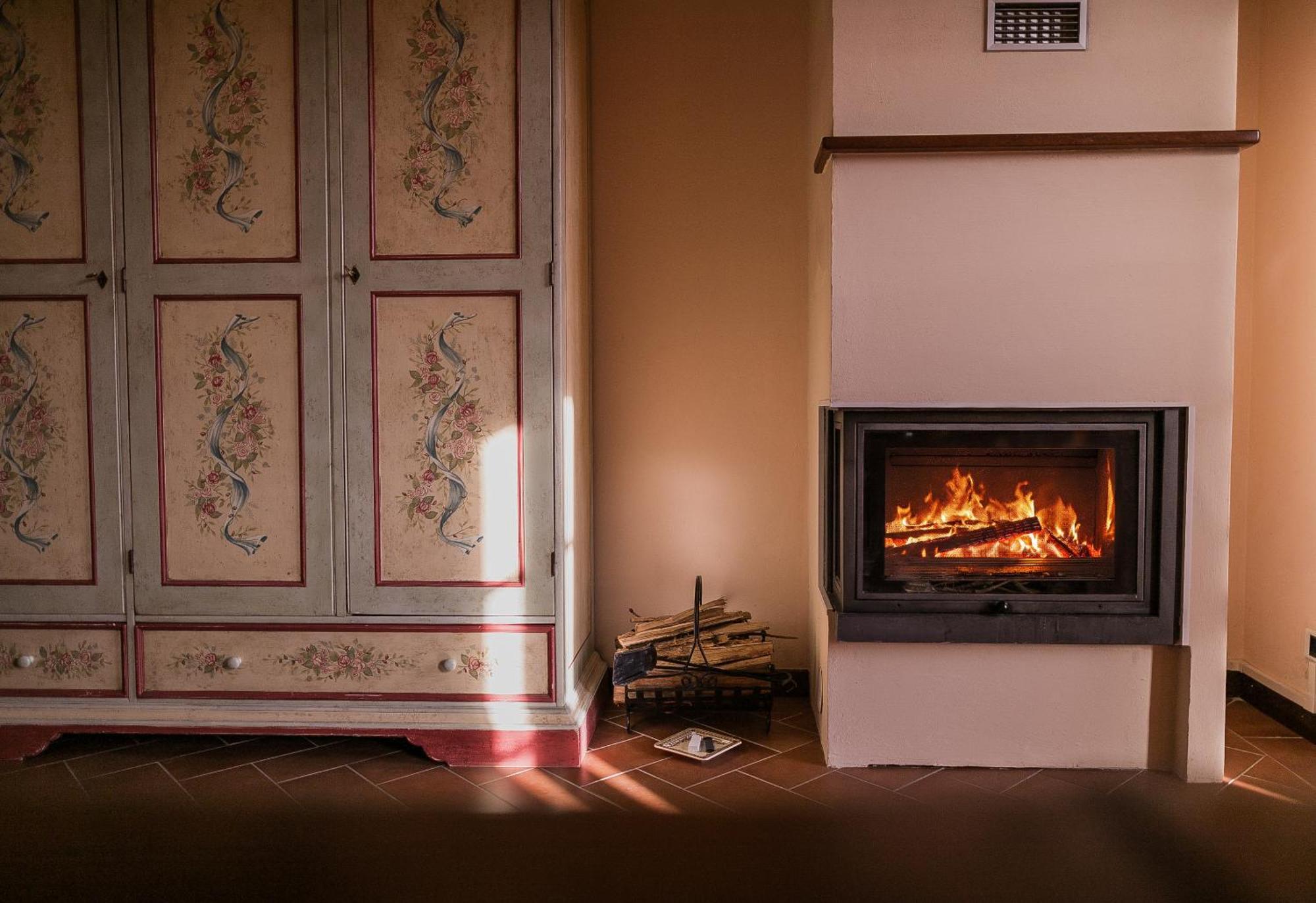 Borgo I Tre Baroni - Spa Suites & Resort Poppi Dış mekan fotoğraf