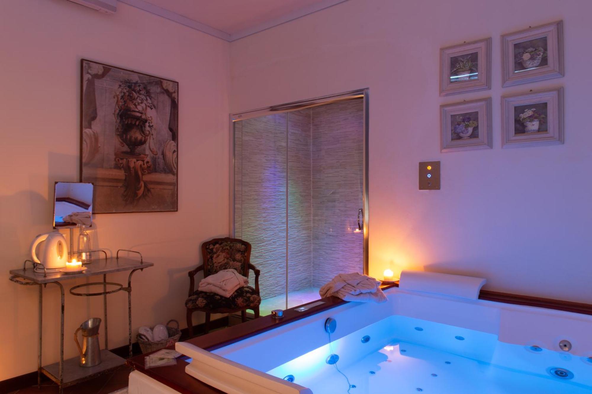 Borgo I Tre Baroni - Spa Suites & Resort Poppi Dış mekan fotoğraf