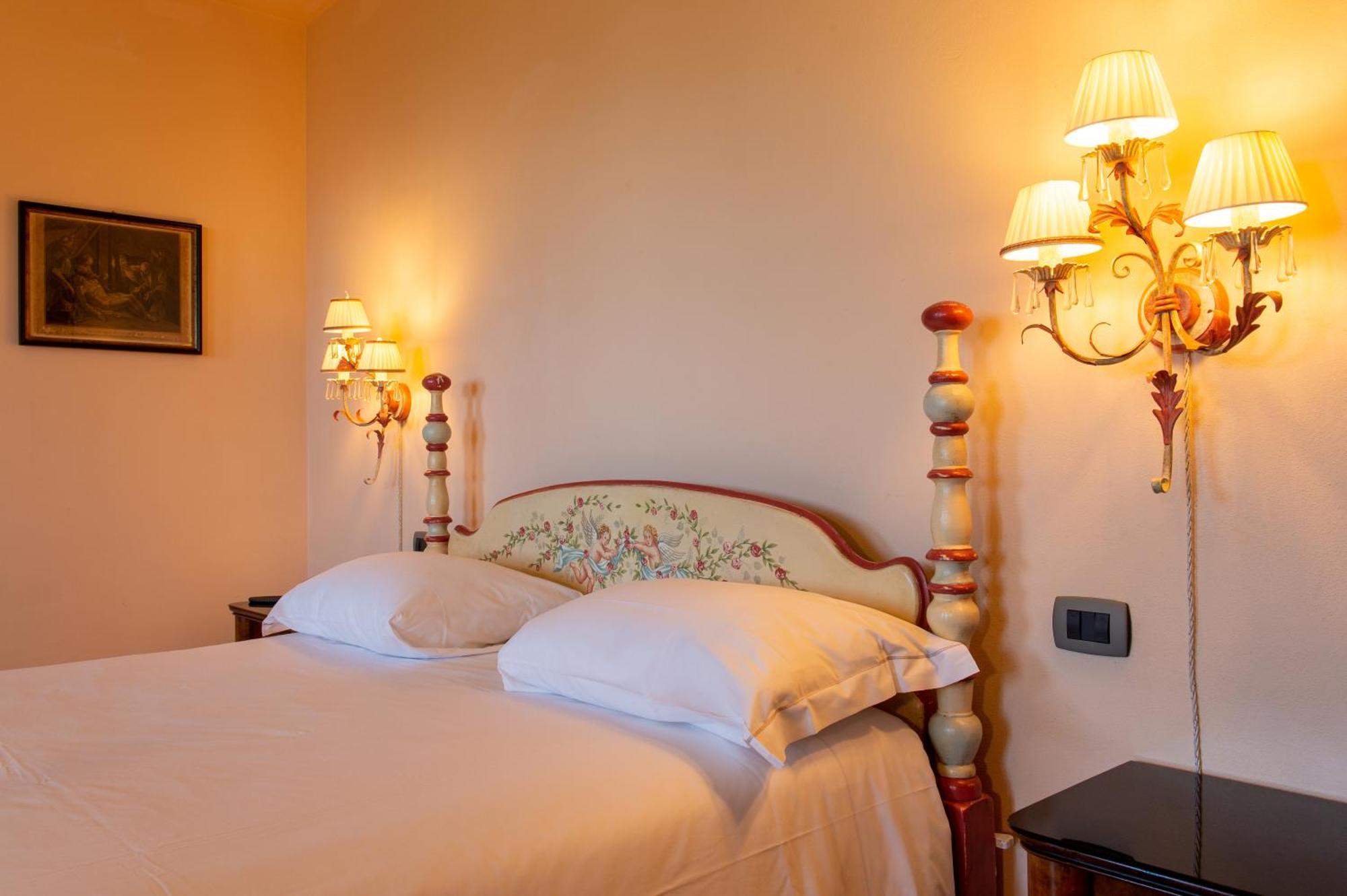 Borgo I Tre Baroni - Spa Suites & Resort Poppi Oda fotoğraf